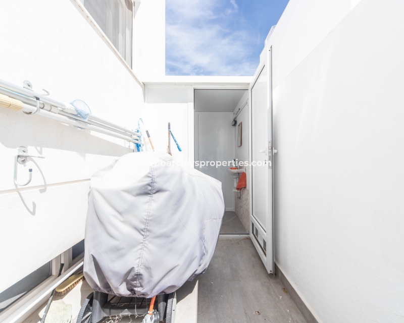 Wederverkoop - Vrijstaande Villa - Urb. La Marina