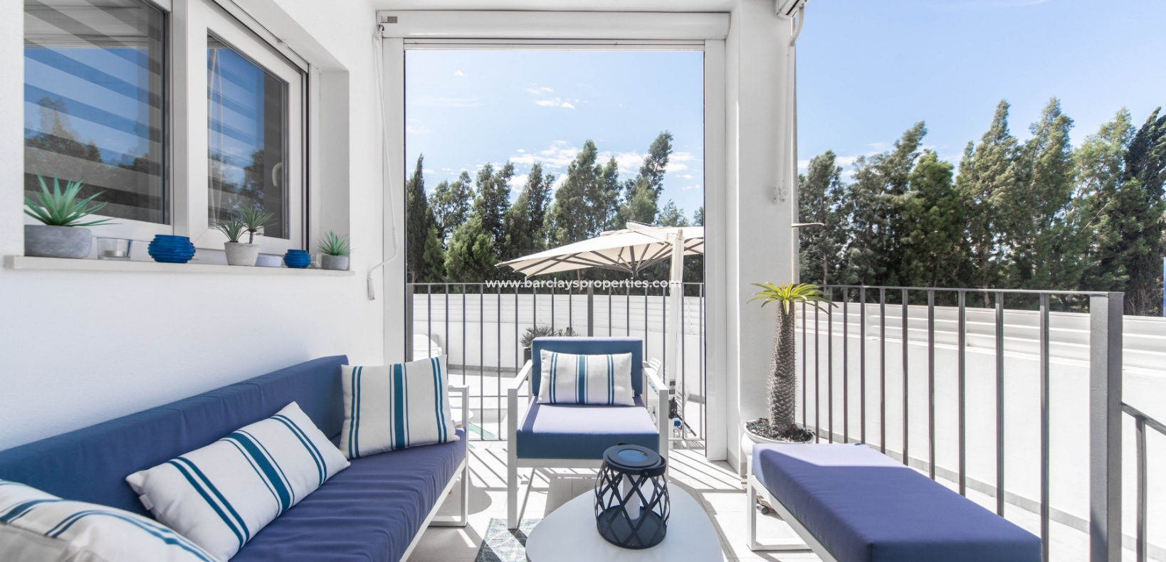 Wederverkoop - Vrijstaande Villa - Urb. La Marina