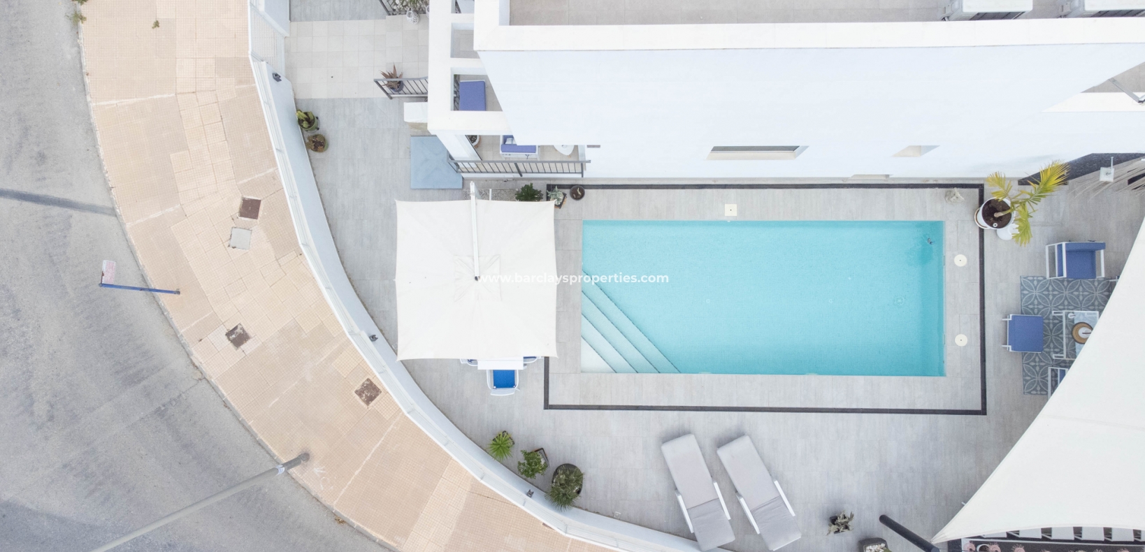 Wederverkoop - Vrijstaande Villa - Urb. La Marina