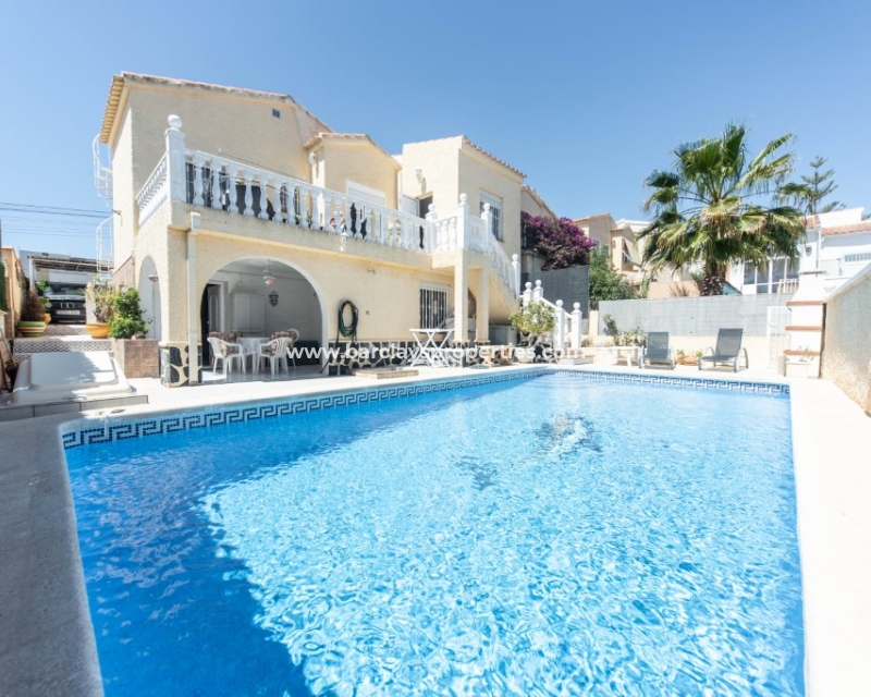 Wederverkoop - Vrijstaande Villa - Urb. La Marina