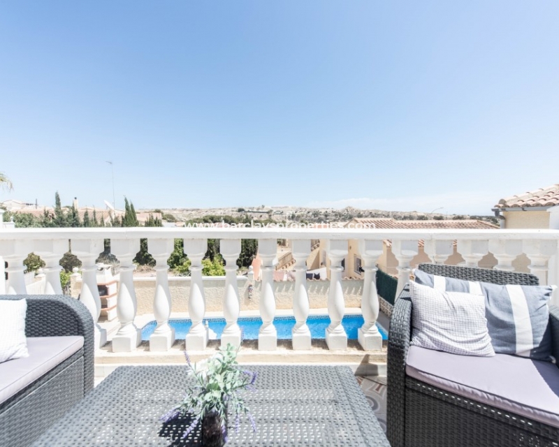 Wederverkoop - Vrijstaande Villa - Urb. La Marina