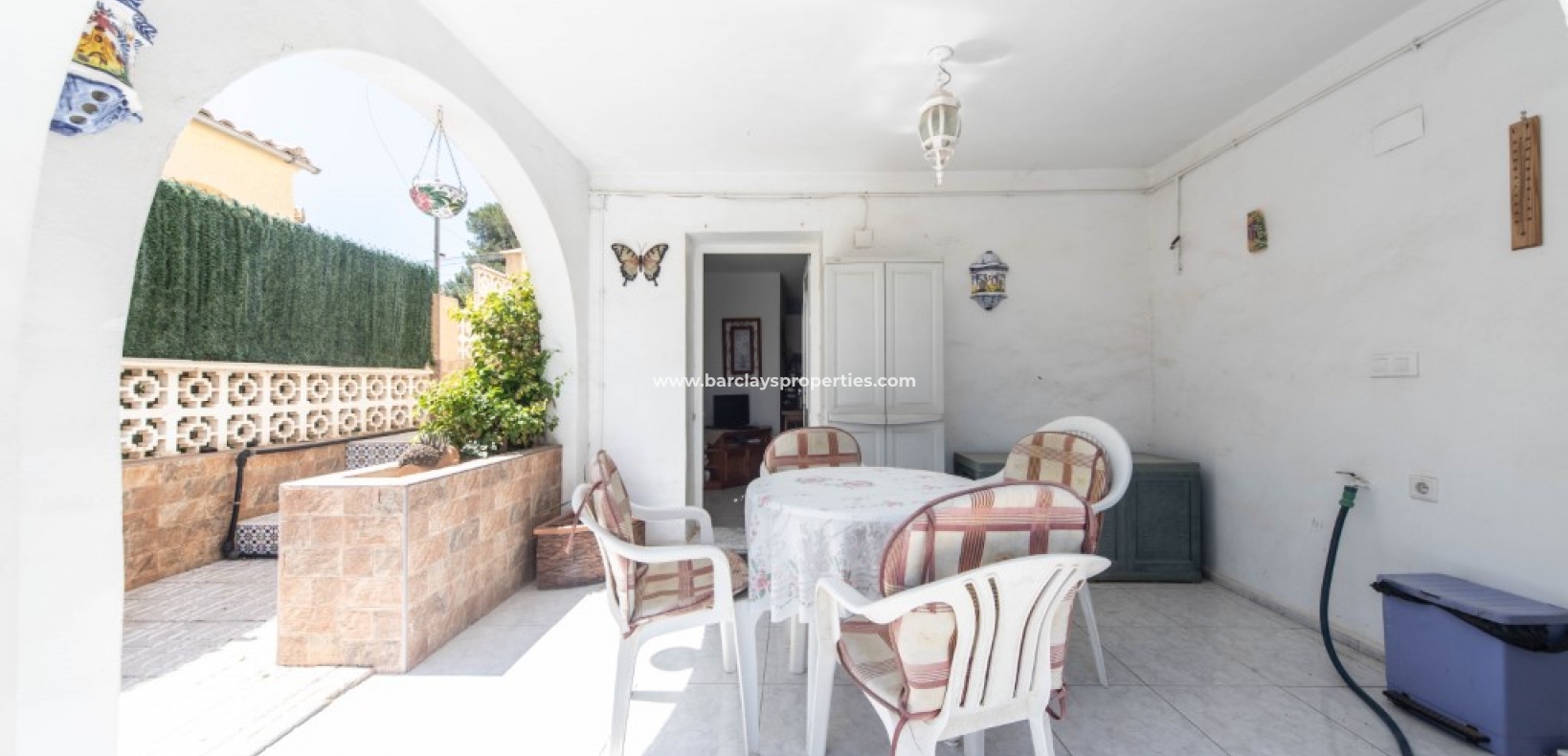 Wederverkoop - Vrijstaande Villa - Urb. La Marina