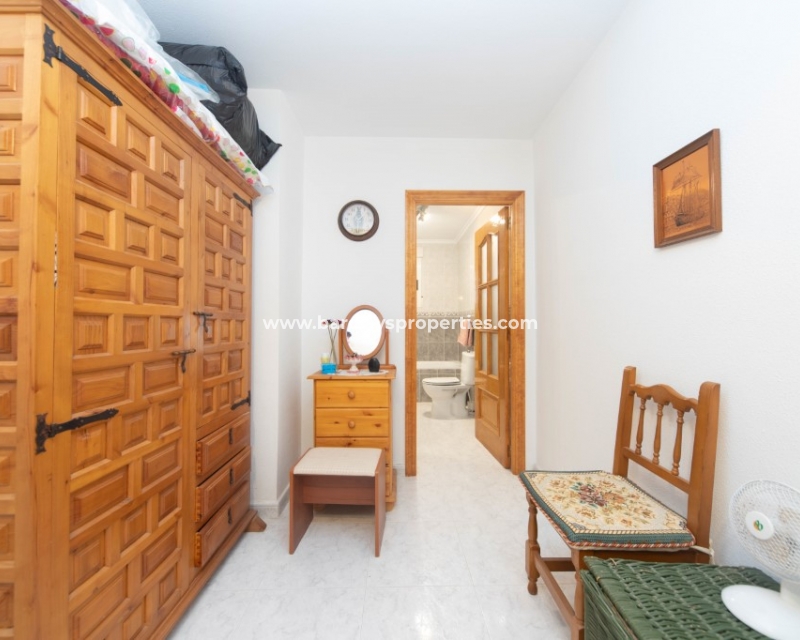 Wederverkoop - Vrijstaande Villa - Urb. La Marina