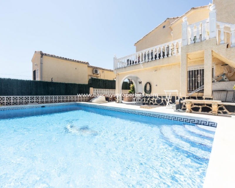 Wederverkoop - Vrijstaande Villa - Urb. La Marina