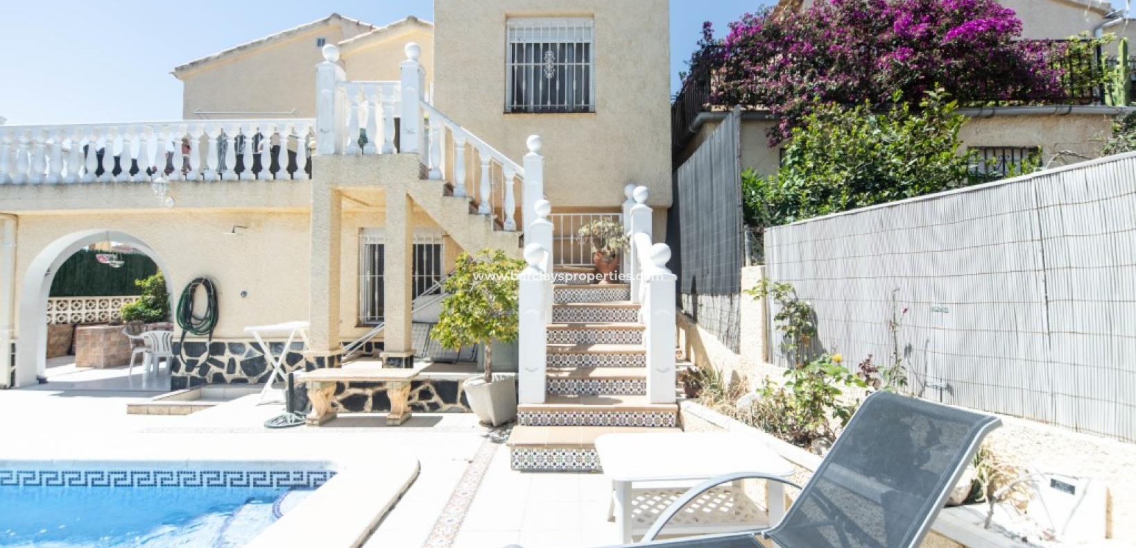 Wederverkoop - Vrijstaande Villa - Urb. La Marina