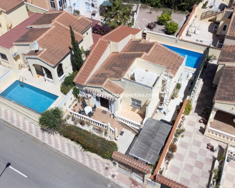 Wederverkoop - Vrijstaande Villa - Urb. La Marina