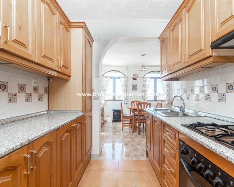 Wederverkoop - Vrijstaande Villa - Urb. La Marina