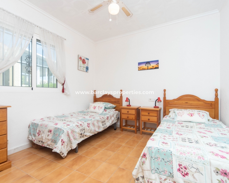 Wederverkoop - Vrijstaande Villa - Urb. La Marina