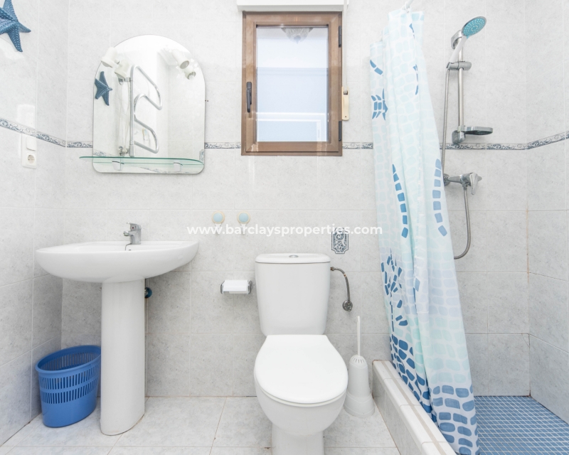 Wederverkoop - Vrijstaande Villa - Urb. La Marina