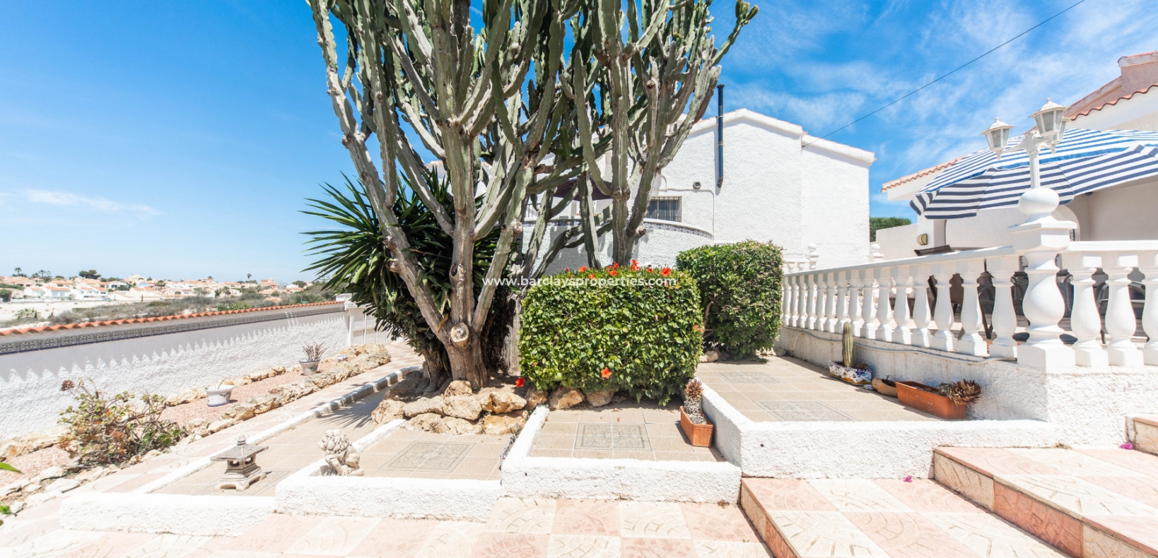 Wederverkoop - Vrijstaande Villa - Urb. La Marina