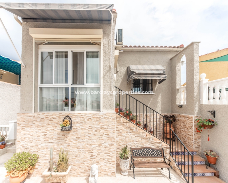 Wederverkoop - Vrijstaande Villa - Urb. La Marina