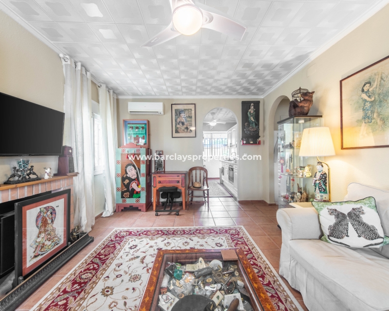 Wederverkoop - Vrijstaande Villa - Urb. La Marina