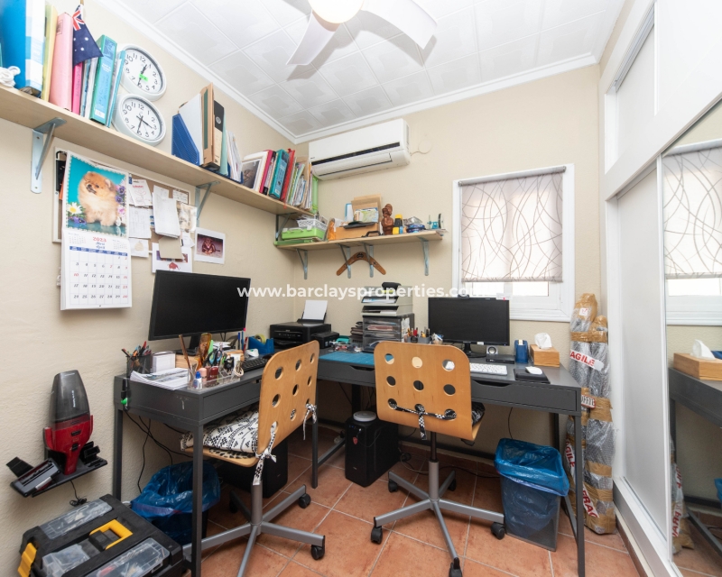 Wederverkoop - Vrijstaande Villa - Urb. La Marina