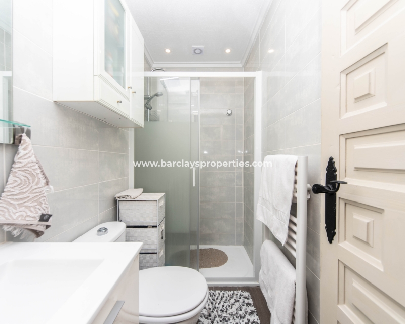 Wederverkoop - Vrijstaande Villa - Urb. La Marina