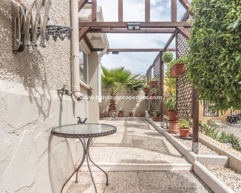 Wederverkoop - Vrijstaande Villa - Urb. La Marina