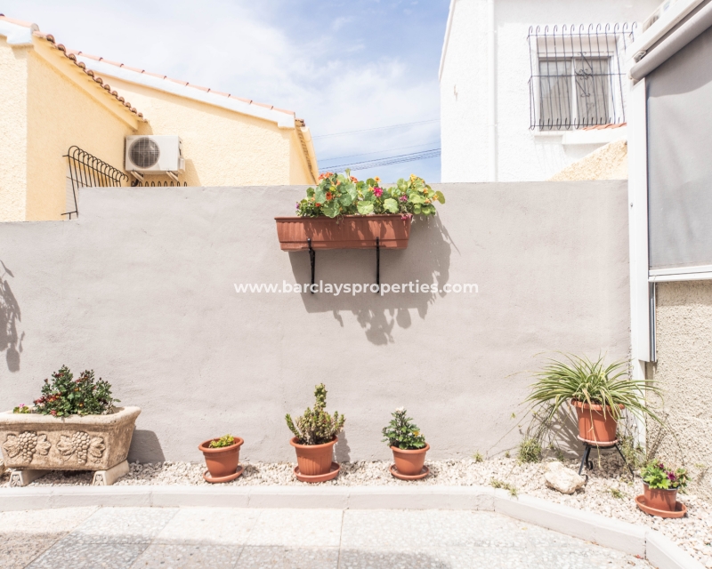 Wederverkoop - Vrijstaande Villa - Urb. La Marina