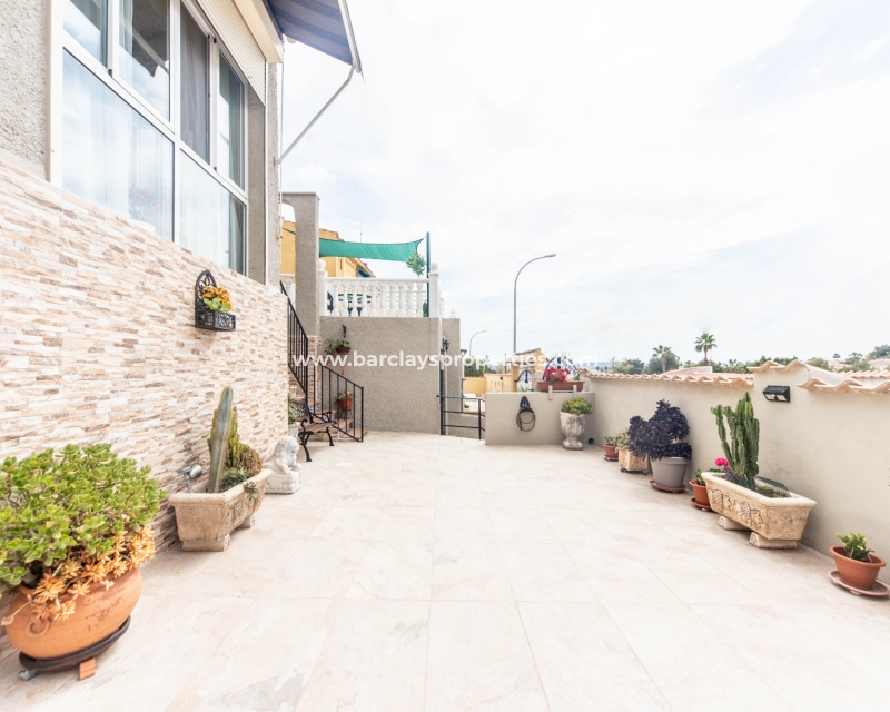 Wederverkoop - Vrijstaande Villa - Urb. La Marina