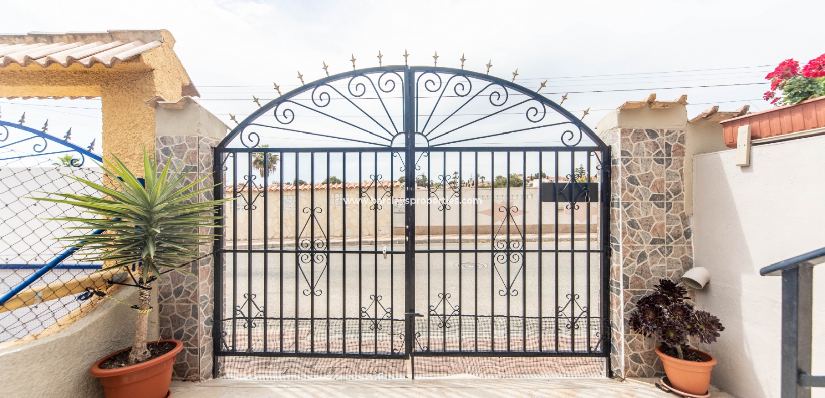 Wederverkoop - Vrijstaande Villa - Urb. La Marina