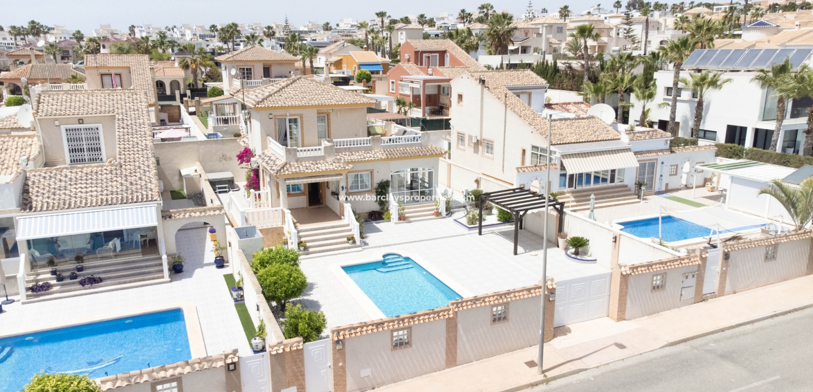 Wederverkoop - Vrijstaande Villa - Urb. La Marina