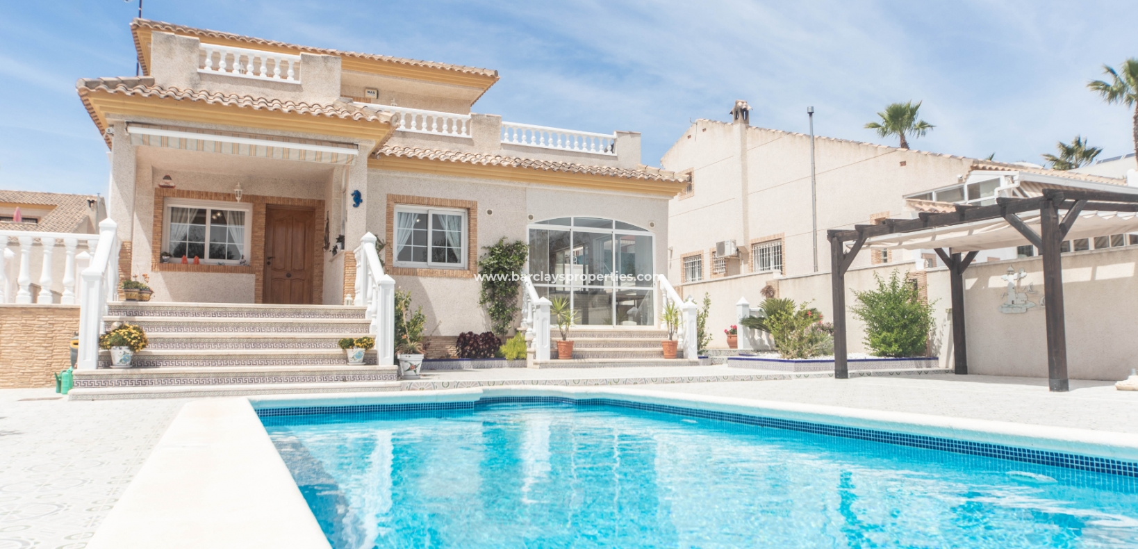 Wederverkoop - Vrijstaande Villa - Urb. La Marina