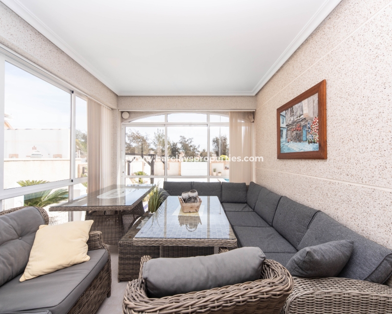 Wederverkoop - Vrijstaande Villa - Urb. La Marina