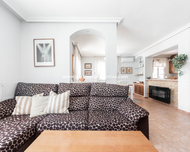 Wederverkoop - Vrijstaande Villa - Urb. La Marina