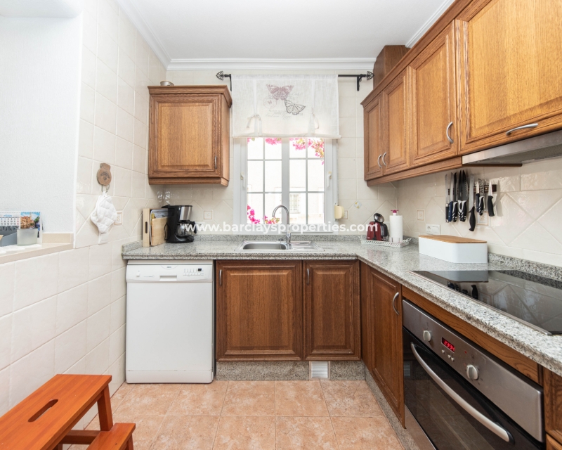 Wederverkoop - Vrijstaande Villa - Urb. La Marina