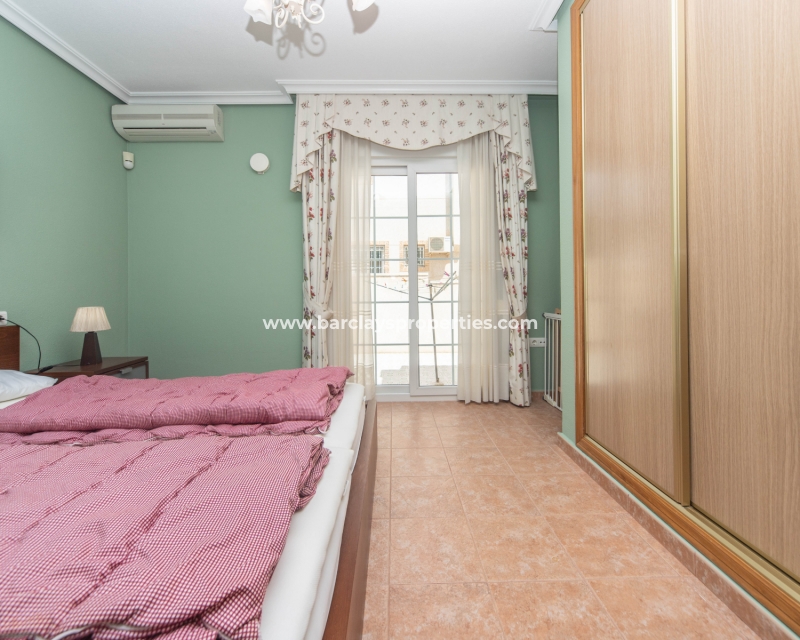 Wederverkoop - Vrijstaande Villa - Urb. La Marina