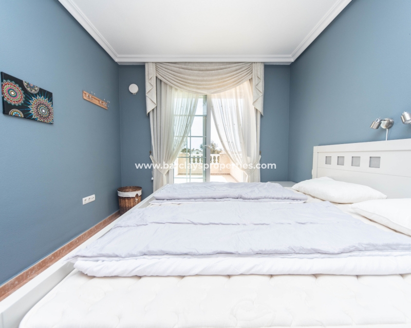 Wederverkoop - Vrijstaande Villa - Urb. La Marina