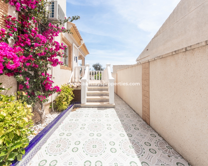 Wederverkoop - Vrijstaande Villa - Urb. La Marina