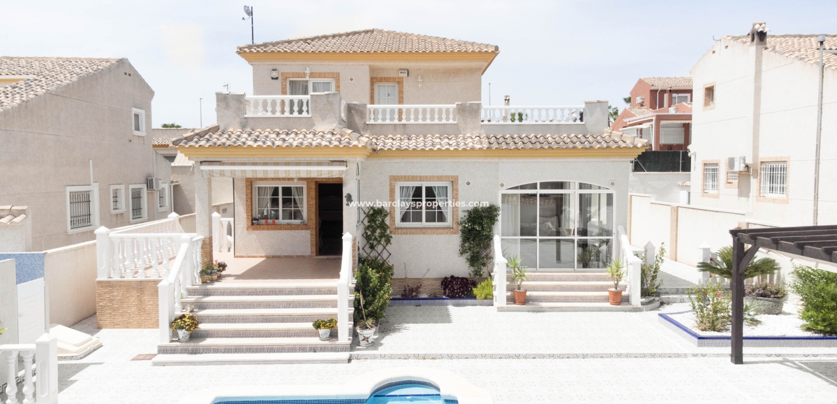 Wederverkoop - Vrijstaande Villa - Urb. La Marina