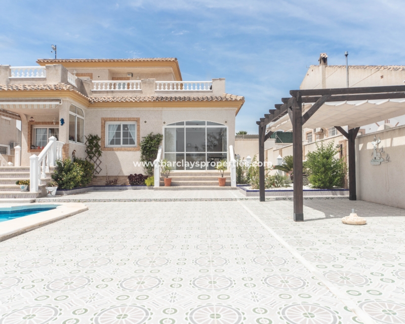 Wederverkoop - Vrijstaande Villa - Urb. La Marina