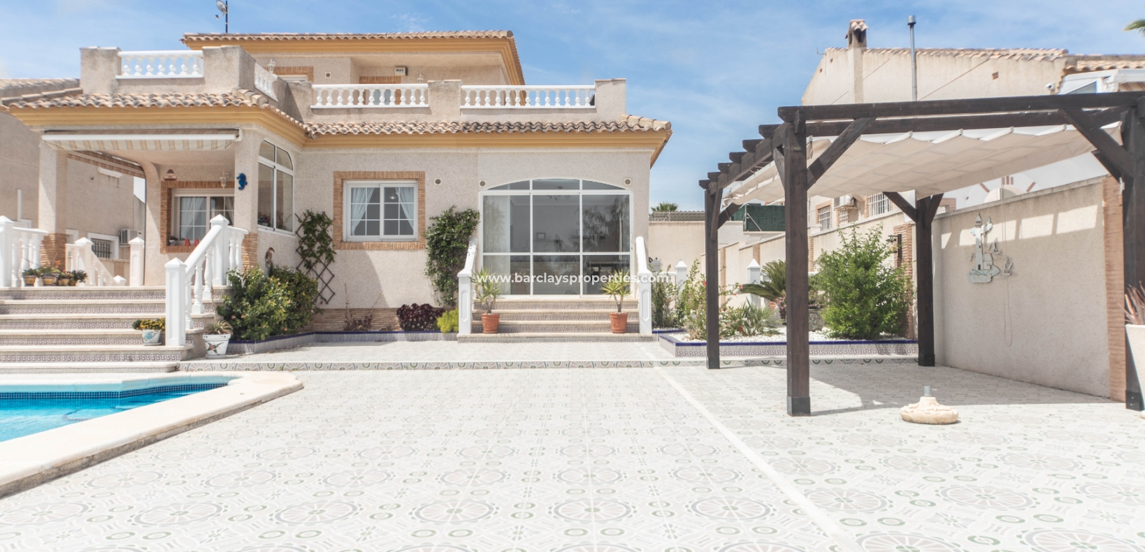 Wederverkoop - Vrijstaande Villa - Urb. La Marina