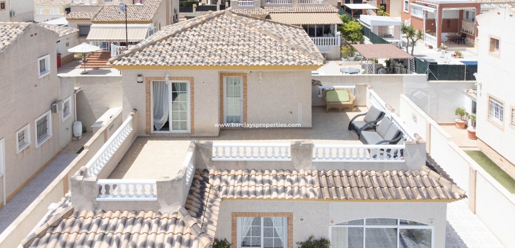 Wederverkoop - Vrijstaande Villa - Urb. La Marina