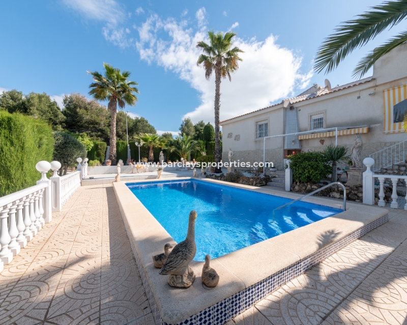 Wederverkoop - Vrijstaande Villa - Urb. La Marina