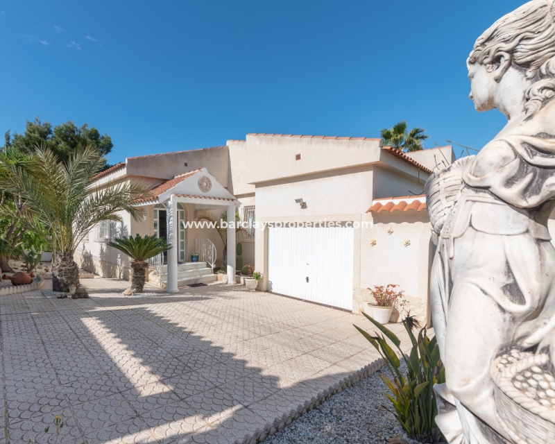 Wederverkoop - Vrijstaande Villa - Urb. La Marina