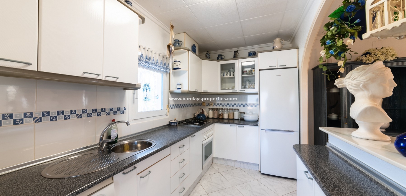 Wederverkoop - Vrijstaande Villa - Urb. La Marina