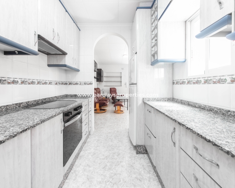 Wederverkoop - Vrijstaande Villa - Urb. La Marina