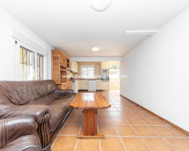 Wederverkoop - Vrijstaande Villa - Urb. La Marina