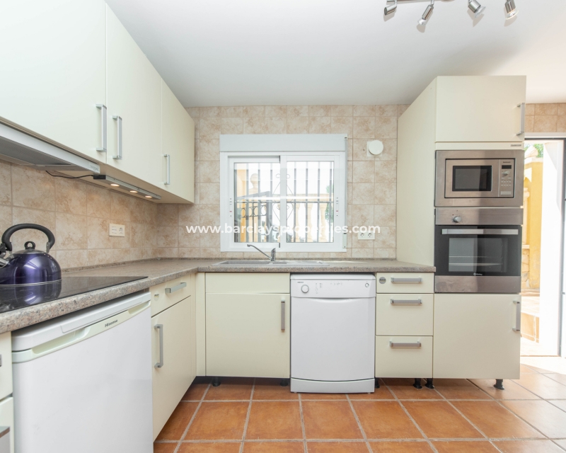 Wederverkoop - Vrijstaande Villa - Urb. La Marina