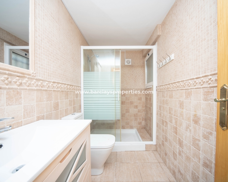 Wederverkoop - Vrijstaande Villa - Urb. La Marina