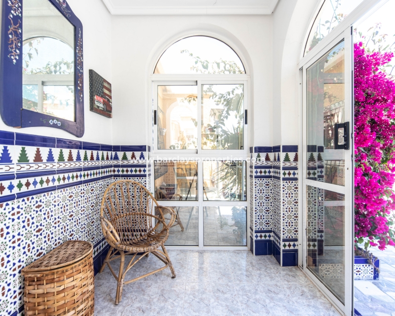 Wederverkoop - Vrijstaande Villa - Urb. La Marina