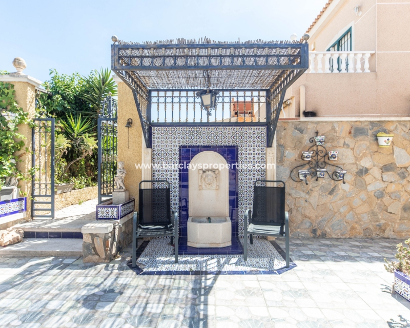 Wederverkoop - Vrijstaande Villa - Urb. La Marina