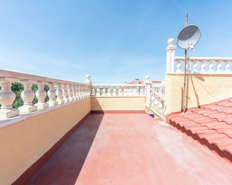 Wederverkoop - Vrijstaande Villa - Urb. La Marina