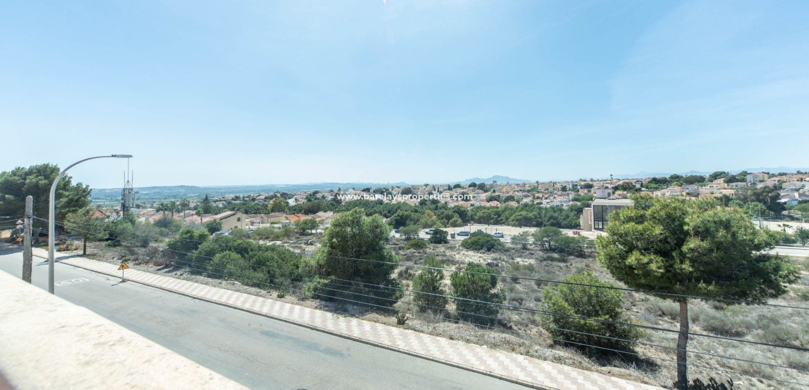 Wederverkoop - Vrijstaande Villa - Urb. La Marina