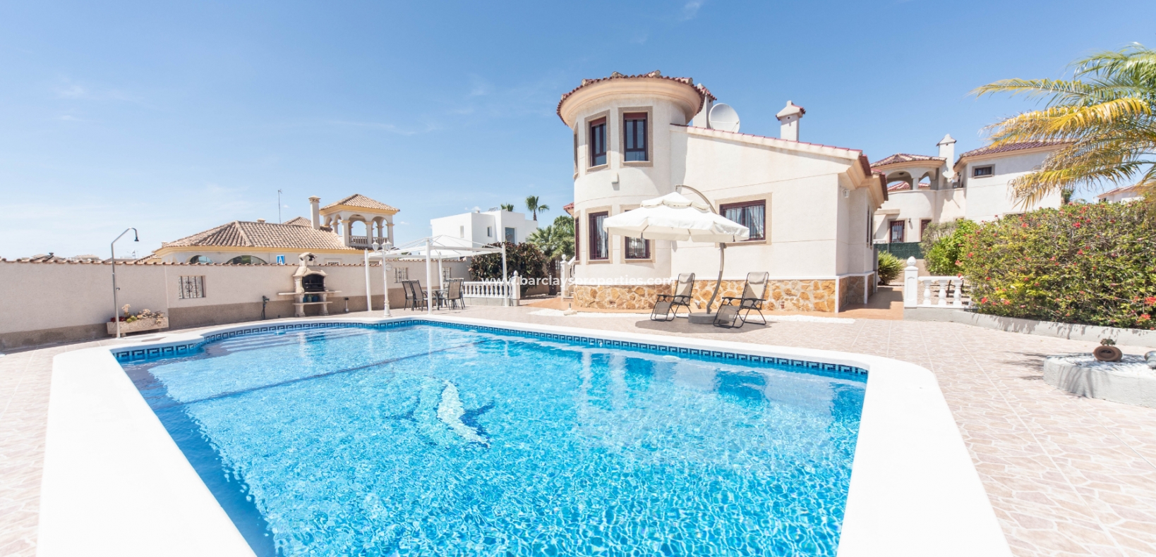 Wederverkoop - Vrijstaande Villa - Urb. La Marina