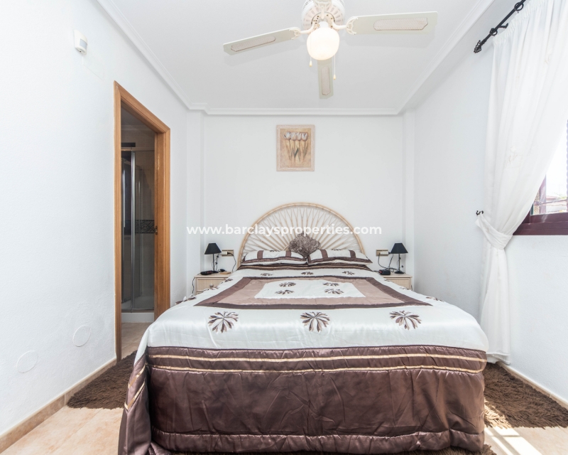 Wederverkoop - Vrijstaande Villa - Urb. La Marina