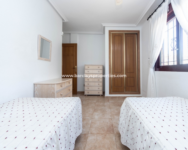 Wederverkoop - Vrijstaande Villa - Urb. La Marina