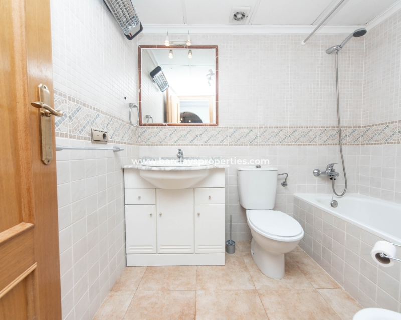 Wederverkoop - Vrijstaande Villa - Urb. La Marina