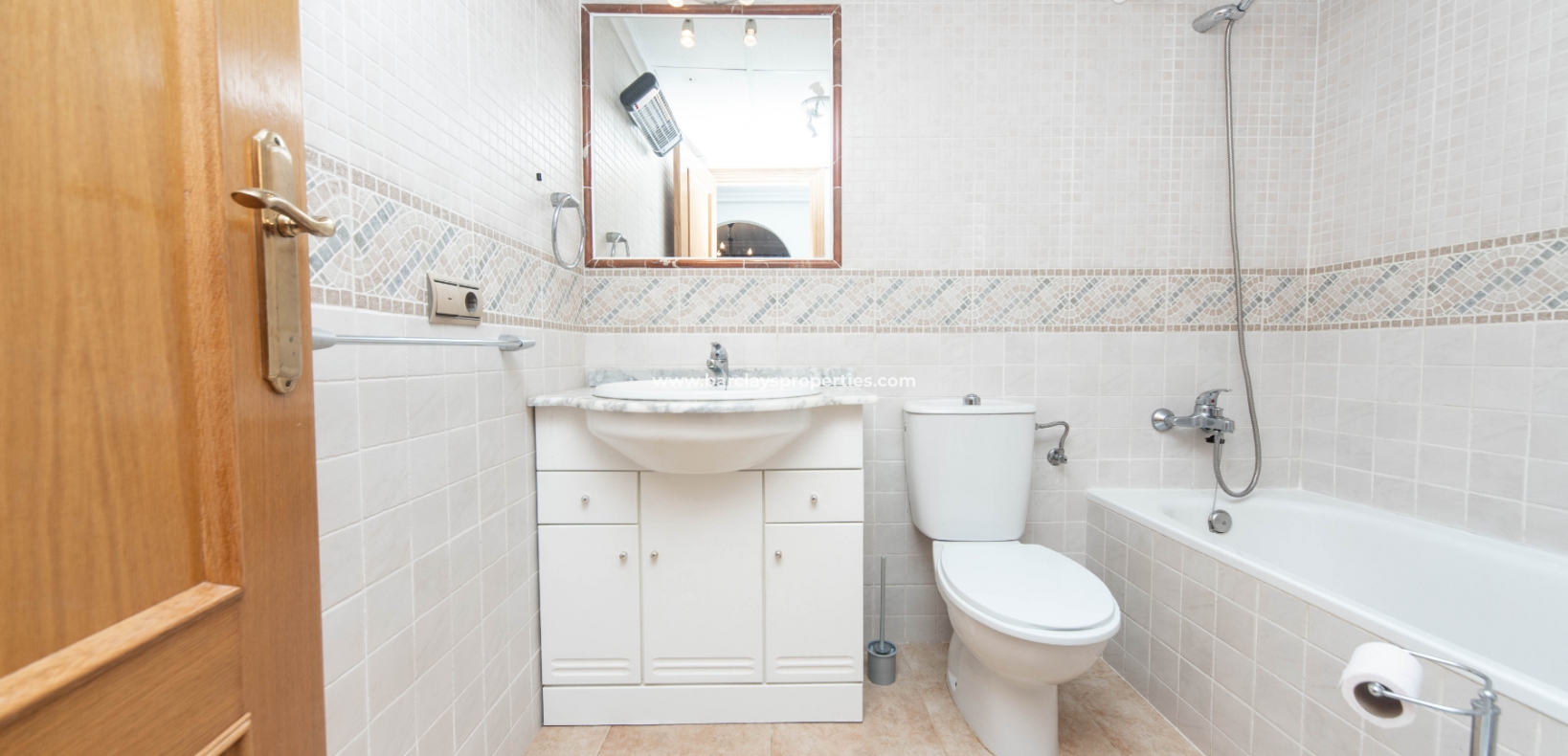 Wederverkoop - Vrijstaande Villa - Urb. La Marina